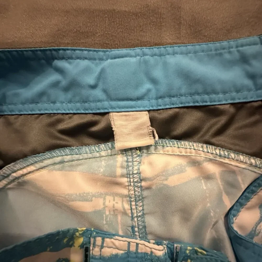 Vintage Y2K Quicksilver Board Shorts Mens 36 Plaid Embroidery Logo Swim Blue